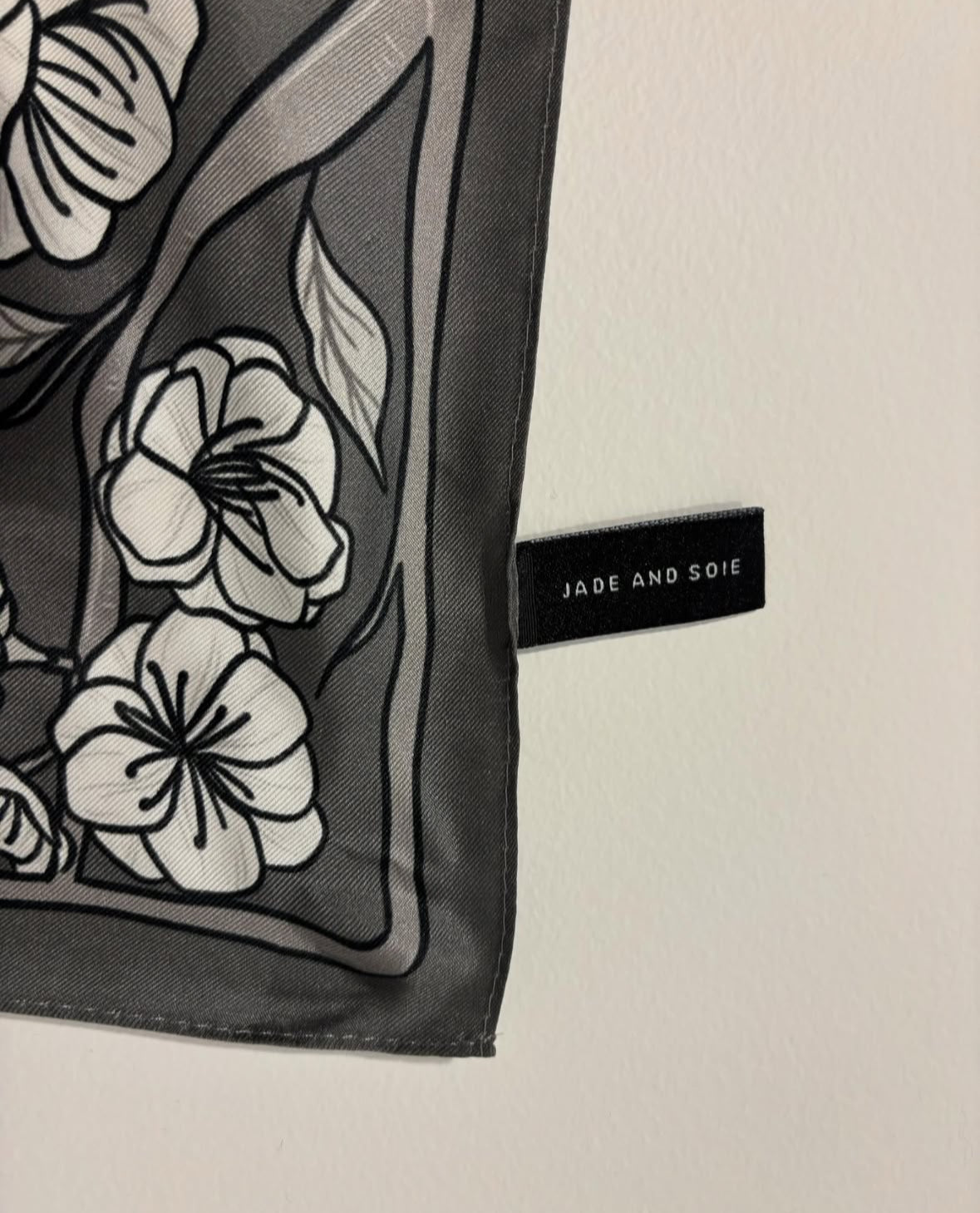 《Les Fleurs de Soie》-Gris Sombre